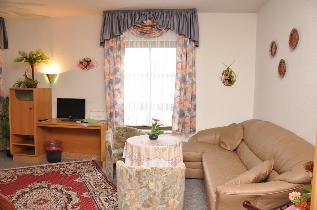Hotel Fasold Sulzfeld  Room photo